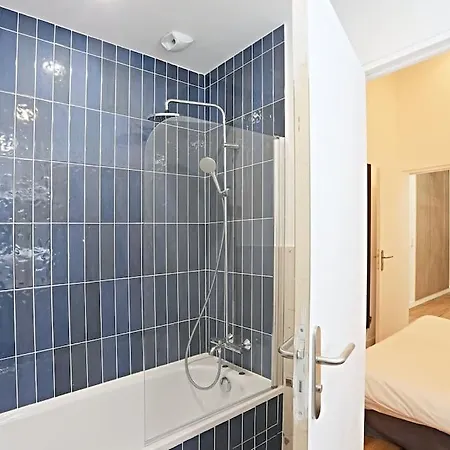 Charmant Appartement Avec Sauna Et Salle Cinema Au Coeur De Paris Appartamento